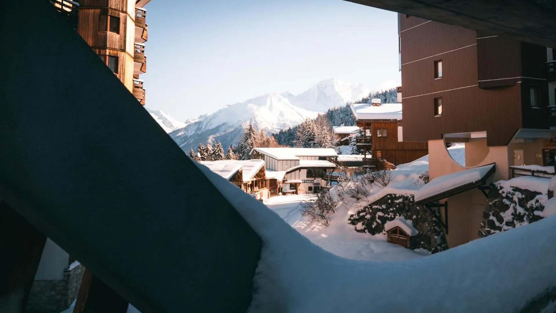 Appartement 2 Pieces Pour 4 Pers. - La Tania, Idealement Situe Skis Aux Pieds, 31M², Balcon Est - Fr-1-182A-5 Courchevel