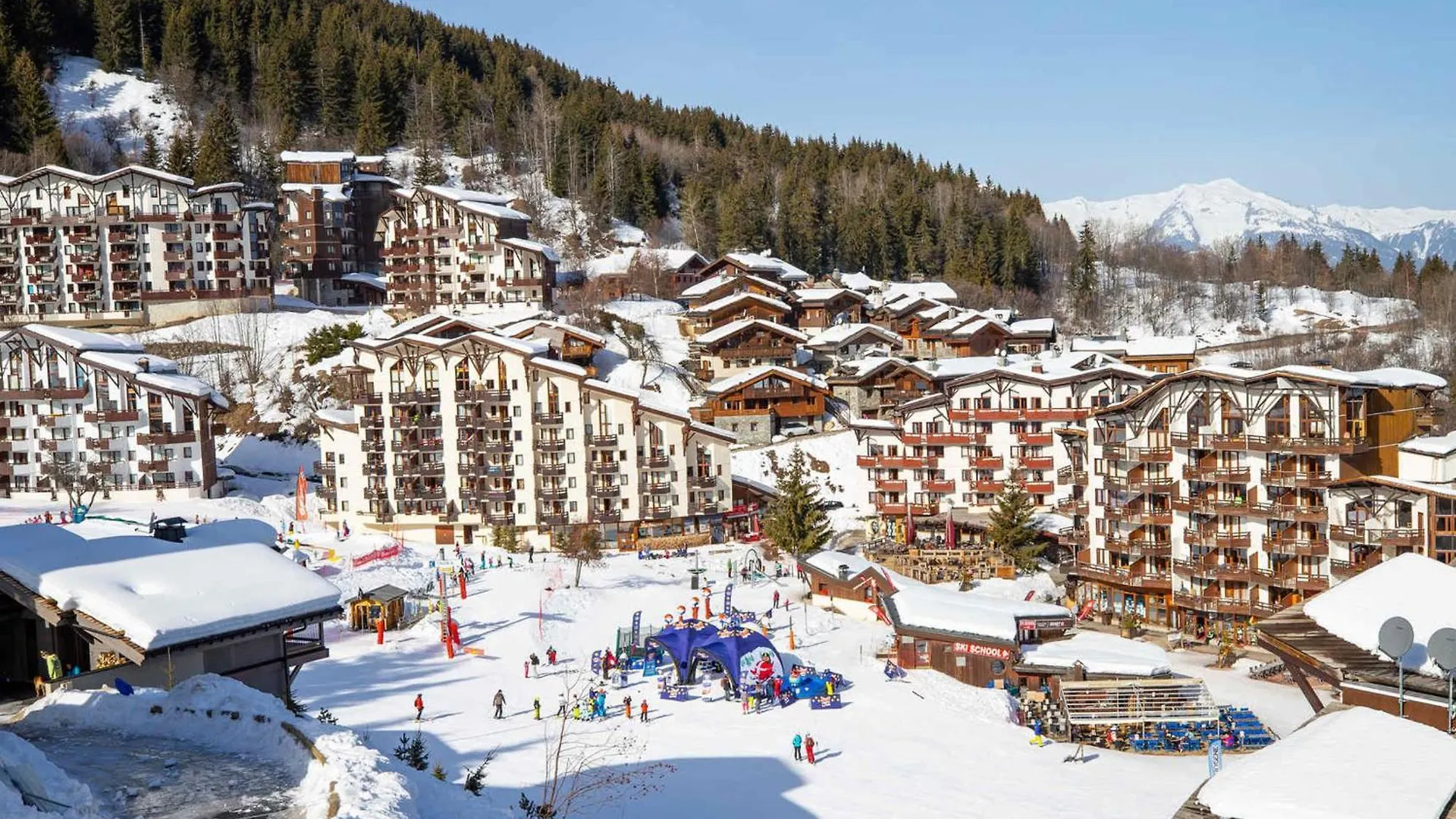 Appartement 2 Pieces Pour 4 Pers. - La Tania, Idealement Situe Skis Aux Pieds, 31M², Balcon Est - Fr-1-182A-5 Courchevel Apartment
