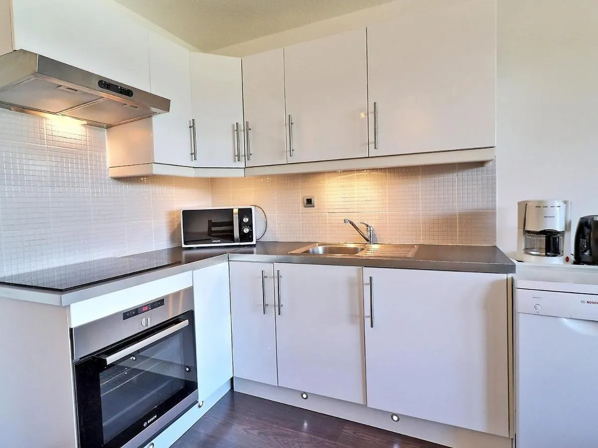 Apartment Appartement 2 Pieces Pour 4 Pers. - La Tania, Idealement Situe Skis Aux Pieds, 31M², Balcon Est - Fr-1-182A-5 Courchevel France